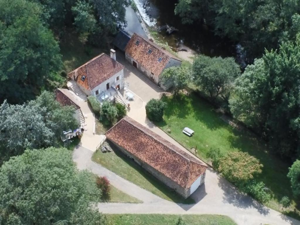 Le Moulin Du Cluzeau Villa Thollet Exterior photo