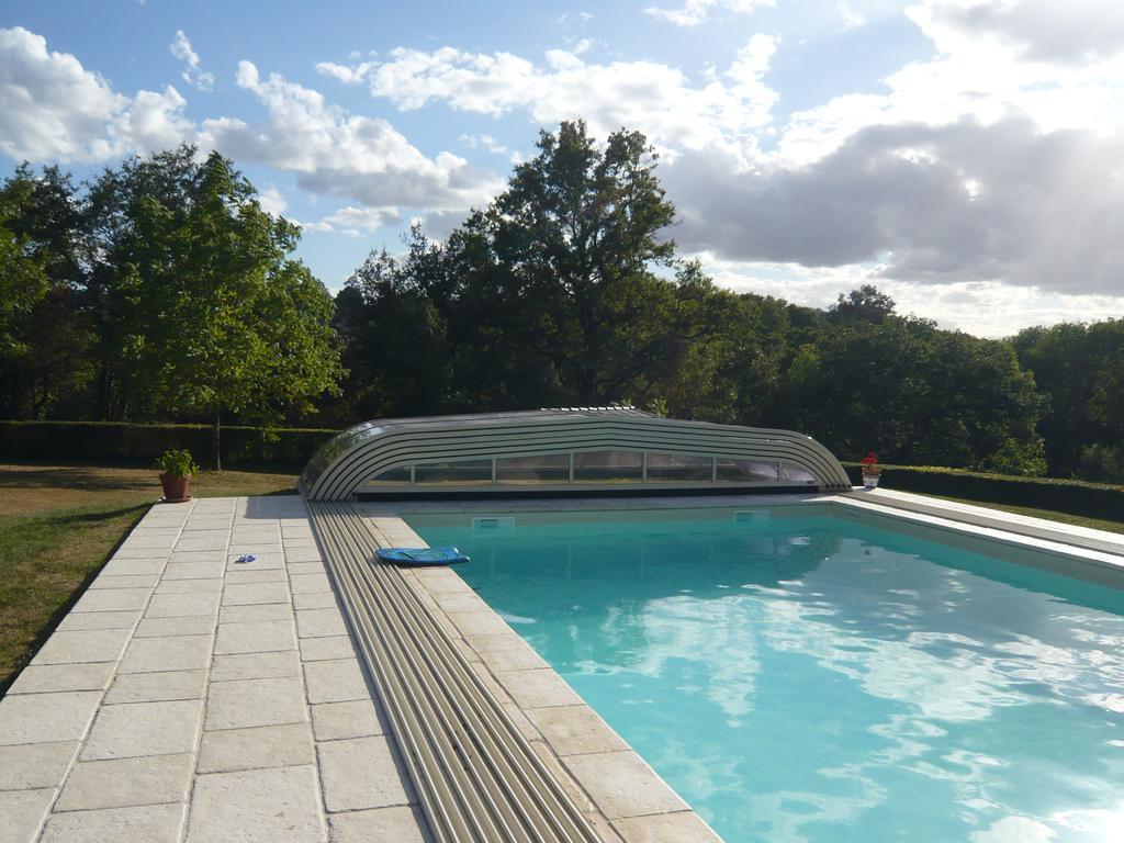 Le Moulin Du Cluzeau Villa Thollet Room photo